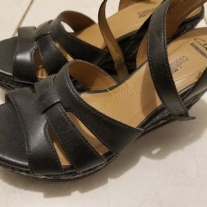 CLark Wedges New Size 9.5 Black Blue White